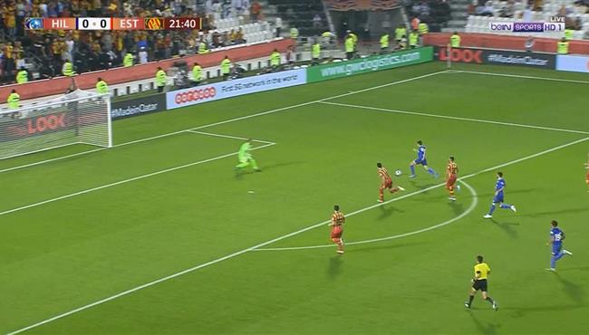 معز بن شريفية ينقذ مرماه من هدف محقق للهلال امام الترجي في كاس العالم للانديه