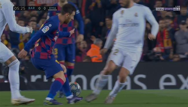 بعد مرواغة ميسي الرائعه لـ إيسكو برشلونة يهدر فرصة هدف امام ريال مدريد