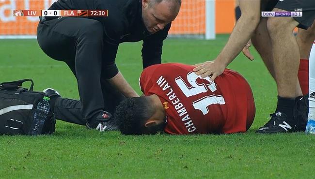 اصابة تشامبرلين وخروجه في مباراة ليفربول وفلامينجو نهائي كأس العالم للأندية