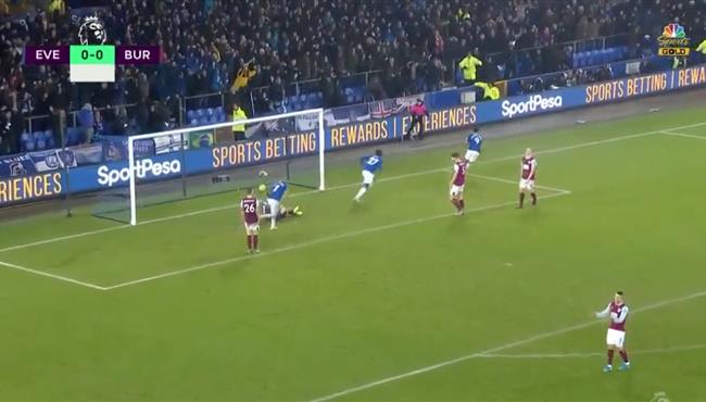 هدف فوز ايفرتون على بيرنلي 1 0 الدوري الانجليزي