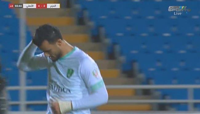 هدف عمر السومة في مرمي الحزم بالدوري السعودي