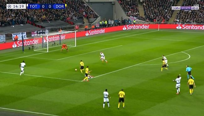 لوريس يحرم بوروسيا دورتموند من تسجيل هدف اول في مرمي توتنهام