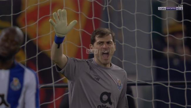 تصدي كاسياس الرائع لصاروخيه كولاروف في مباراة روما وبورتو