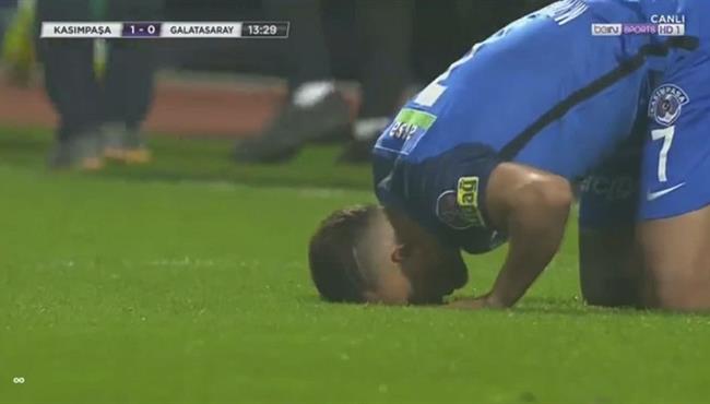 هدف تريزيجية الرائع في مرمي جلطة سراي بالدوري التركي
