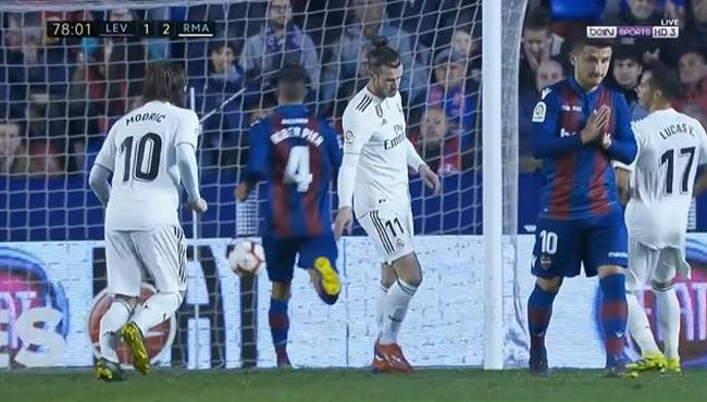 هدف ريال مدريد الثاني في مرمي ليفانتي من ركلة جزاء مثيرة للجدل