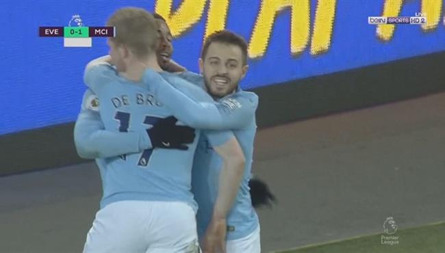 هدف مانشستر سيتي الثاني في مرمي ايفرتون بالدوري الانجليزي