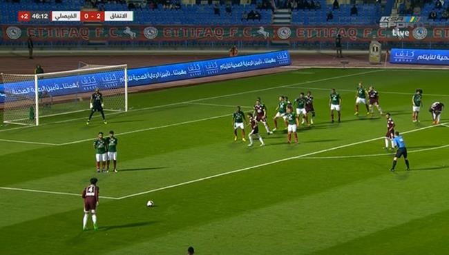 هدف عالمي في مباراة الاتفاق والفيصلي بالدوري السعودي