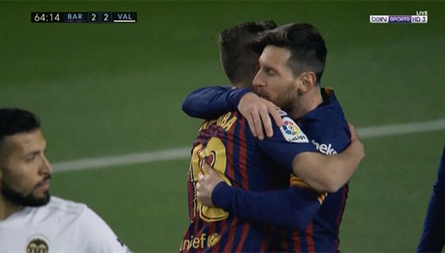 هدف ميسي الثاني الرائع في مرمي فالنسيا 2 2 الدوري الاسباني