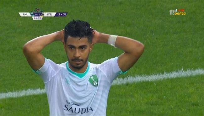 حسين المقهوي يهدر فرصة هدف التعادل للاهلي امام الوصل في البطولة العربية