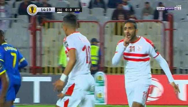 كهربا ينفعل علي اوباما في مباراة الزمالك وبترو اتليتيكو