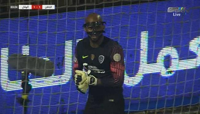 خطأ من علي الحبسي كاد ان يتسبب في هدف ثاني للباطن بالدوري السعودي