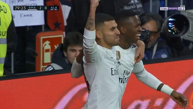 هدف ريال مدريد الثاني في مرمي ديبورتيفو ألافيس