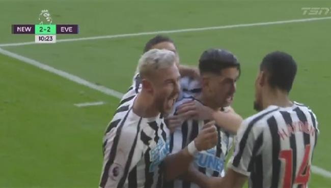 اهداف مباراة نيوكاسل وايفرتون 3 2 الدوري الانجليزي