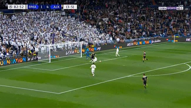 لاعبوا ريال مدريد يهدرون فرصة هدف محقق امام مرمي اياكس