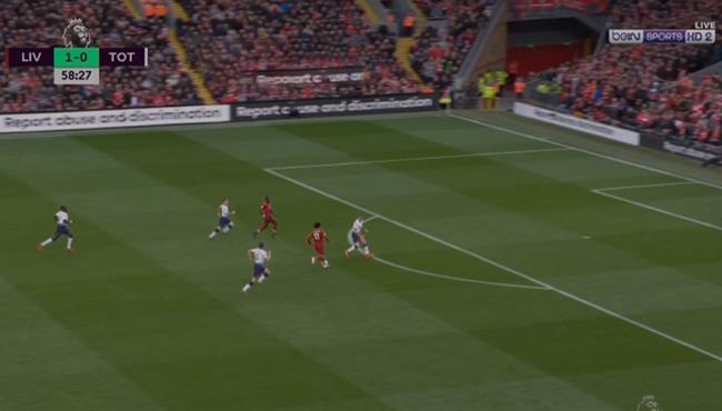 محمد صلاح يرفض التمرير لماني ويهدر فرصة هدف سهل امام توتنهام