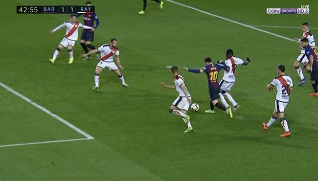 مهارة رائعة من ميسي في مباراة برشلونة ورايو فاليكانو