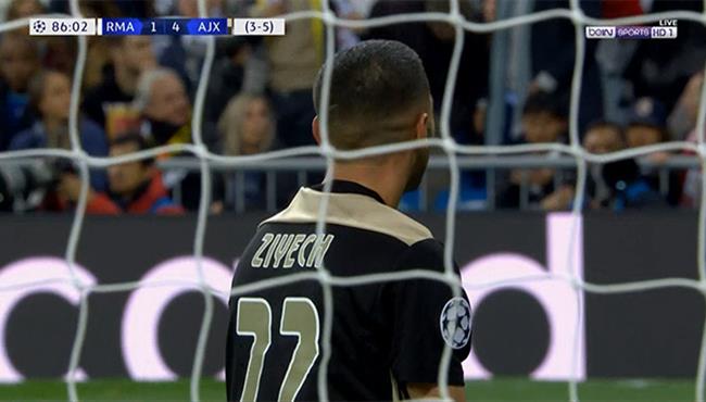 حكيم زياش يهدر فرصة هدف لا تصدق امام مرمي ريال مدريد