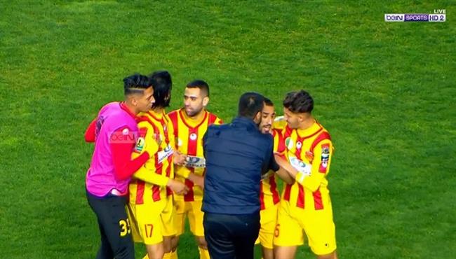 هدف نصر حسين داي الاول في مرمي جورماهيا