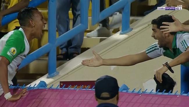 هدف الرجاء الثاني في مرمي الترجي بتعليق حفيظ دراجي