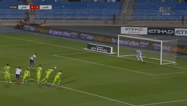 عبد الرزاق حمد الله يهدر ركلة جزاء للنصر امام الفتح في الدوري السعودي