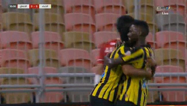 هدف الاتحاد الاول في مرمي الاتفاق بالدوري السعودي