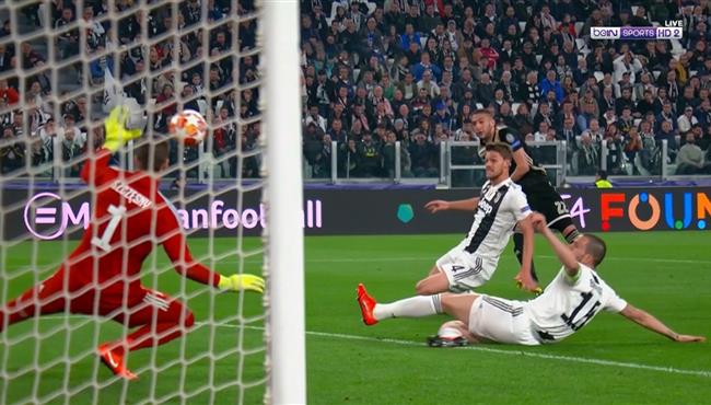 تصدي تشيزني المذهل يحرم حكيم زياش من تسجيل هدف في مرمي يوفنتوس