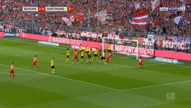 بوركي يحرم هوملز من تسجيل هدف بايرن ميونخ الثالث في مرمي بوروسيا دورتموند