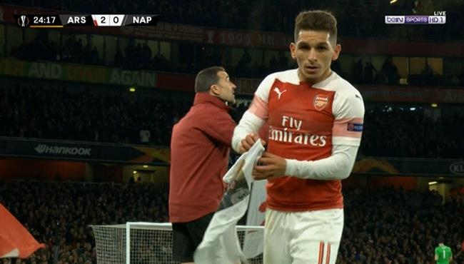 هدف ارسنال الثاني في مرمي نابولي بالدوري الاوروبي