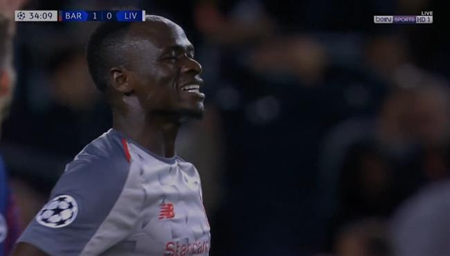 ماني يهدر هدف محقق لليفربول امام برشلونة