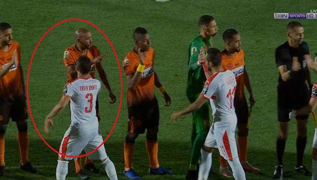 مشادة بين طارق حامد ولاعبي نهضة بركان قبل المباراة