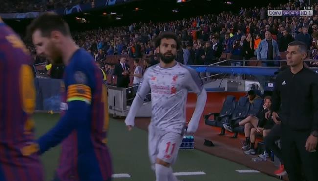 ملخص لمسات محمد صلاح امام برشلونة في دوري ابطال اوروبا