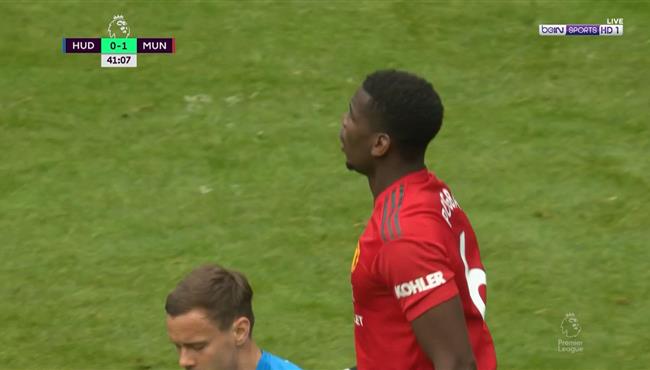 العارضة تحرم بوجبا من تسجيل هدف امام هدرسفيلد في الدوري الانجليزي