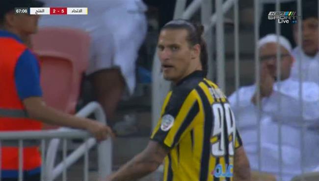 هدف الاتحاد الخامس في مرمي الفتح بالدوري السعودي