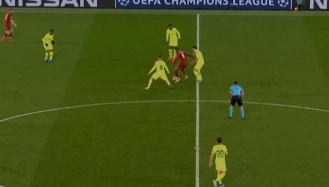 مهارة فينالدوم الرائعة في مباراة ليفربول وبرشلونة