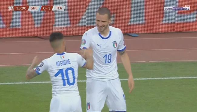 هدف ايطاليا الثالث في مرمي اليونان بونوتشي