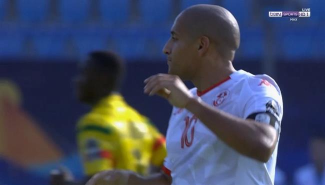 حارس مالي يحرم وهبي خزري من تسجيل هدف رائع من منتصف الملعب