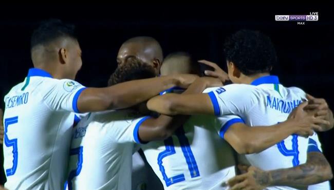 هدف البرازيل الثاني في مرمي بوليفيا كوتينيو