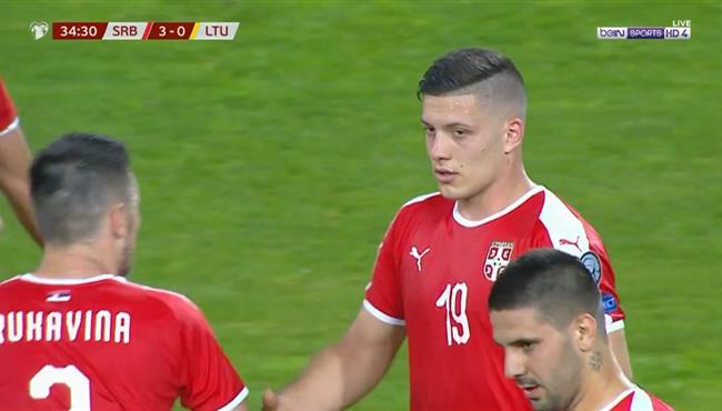 هدف لوكا يوفيتش الرائع في مرمي لتوانيا بتصفيات امم اوروبا