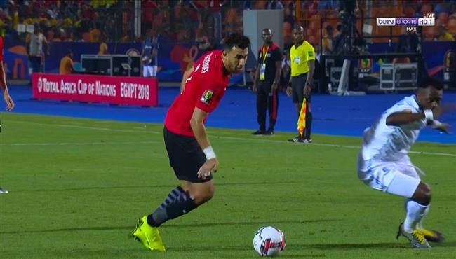 كوبري رائع من تريزيجيه للاعب الكونغو الديمقراطية