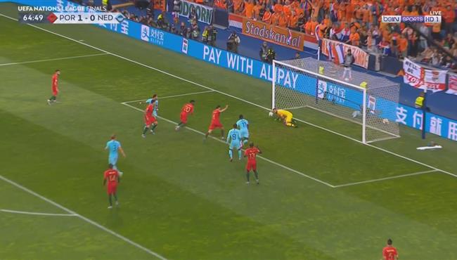 حارس البرتغال يحرم ديباي من تسجيل هدف التعادل لهولندا