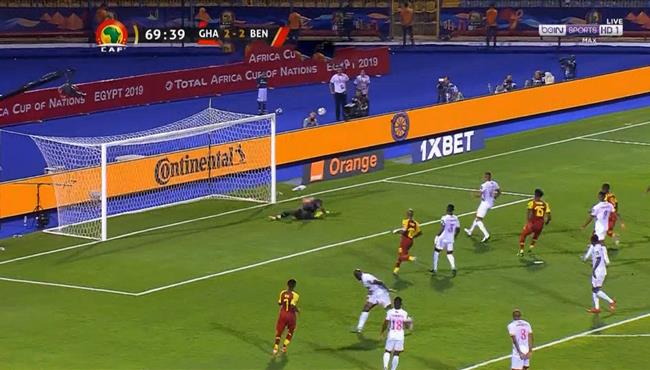 تصدي رائع من حارس مرمي بنين امام توماس بارتي في كاس امم افريقيا