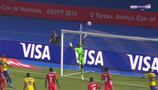 تصدي رائع من حارس كينيا يحرم تنزانيا من تسجيل هدف