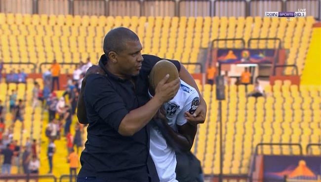 لاعب ناميبيا يدخل في نوبة بكاء بعد تسببه في هزيمة بلاده امام المغرب