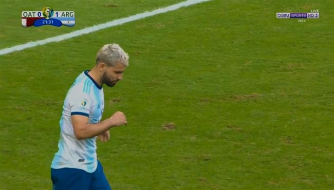 اجويرو يهدر هدف محقق للارجنتين امام قطر بكوبا امريكا