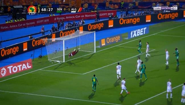 تصدي رائع من رايس امبولحي في مباراة الجزائر والسنغال في نهائي كاس امم افريقيا