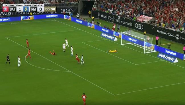 هدف بايرن ميونخ الثاني في مرمي ريال مدريد ليفاندوفيكسي