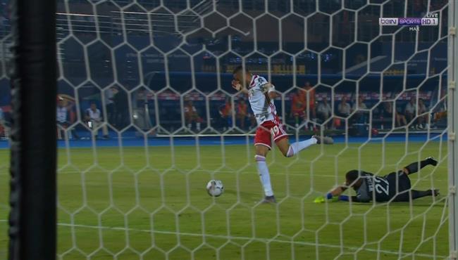 يوسف النصيري يراوغ حارس جنوب افريقيا ويهدر هدف مؤكد للمغرب