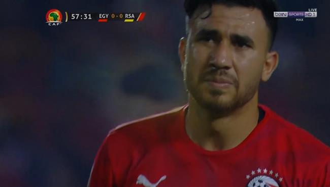 تريزيجيه يهدر هدف مؤكد امام جنوب افريقيا بعد تمريرة رائعه من صلاح