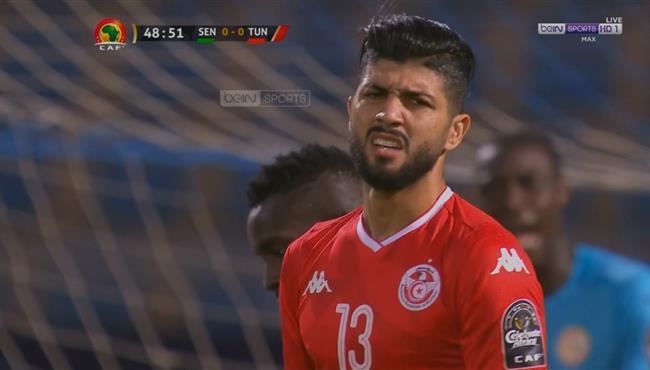 الحارس يحرم فرجاني ساسي من تسجيل هدف امام السنغال في كأس امم افريقيا