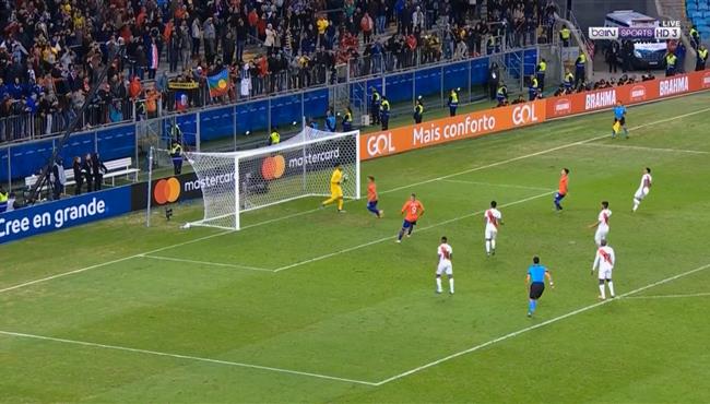 فارجاس يهدر ركلة جزاء امام بيرو في كوبا امريكا